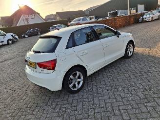 Schadeauto Audi A1 1.2 tfsi  63kw airco 2013/10