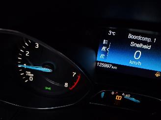 Ford Focus 1.0i titanium  92kw  clima picture 9