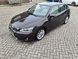 Unfallwagen Lexus Ct 200h  hybrid  1.8i leer navi 2011/8