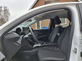 Peugeot e-208 136pk   navi    50kwh picture 4