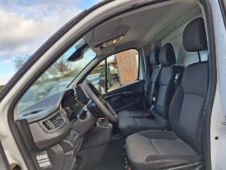 Renault Trafic 2.0 dci 96kw lang   uitvoering navi picture 6