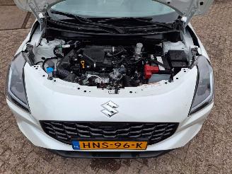 skadebil auto Suzuki Swift 1.2 hybrid   navi  clima 2025/5