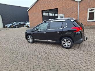 Peugeot 2008 1.2 vti  82pk pano automaat navi picture 9