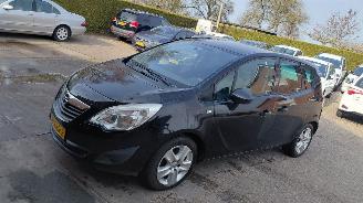 damaged passenger cars Opel Meriva 1.4i   88kw    airco 2011/5