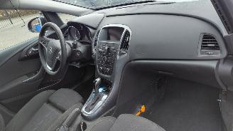 Opel Astra 1.4i automaat    navi 140pk picture 6