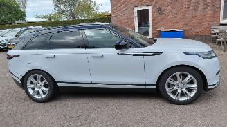 Land Rover Range Rover Velar 2.0i  300pk  awd   navi picture 2