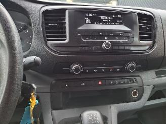 Ford Ka+ 1.2  86pk  airco   5drs picture 11