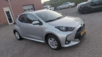 skadebil auto Toyota Yaris 1.5 hybrid  92pk  navi   clima 2024/11