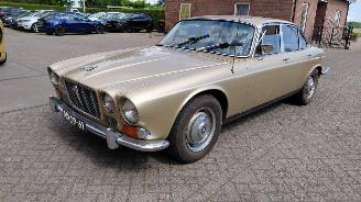 Voiture accidenté Jaguar XJ 4.2  245pk 1969/11
