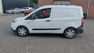  Ford Courier 1.5 dci  74kw schuifdeur 2022/5
