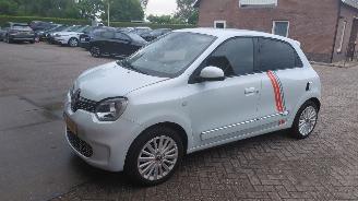 Renault Twingo r80  limitee  vibes  82pk navi  clima picture 2