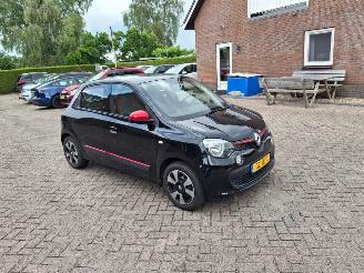 skadebil auto Renault Twingo 1.0 sce  collection  airco 2015/10