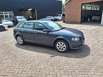 Vaurioauto  passenger cars Audi A3 1.2 tsi  77kw   5drs airco 2012/2