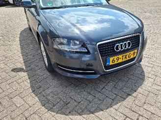 Voiture accidenté Audi A3 1.2 tsi  77kw   5drs airco 2012/2