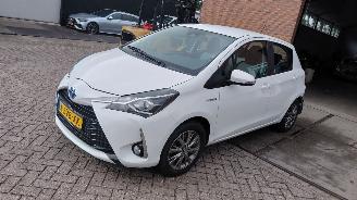 Toyota Yaris 1.5 hybrid   aspresion   navi clima picture 4
