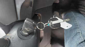 Toyota Yaris 1.5 hybrid   aspresion   navi clima picture 10