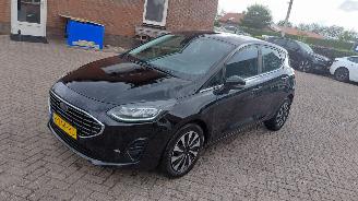 skadebil auto Ford Fiesta 1.0 hybrid titanium  92kw  navi 2022/11