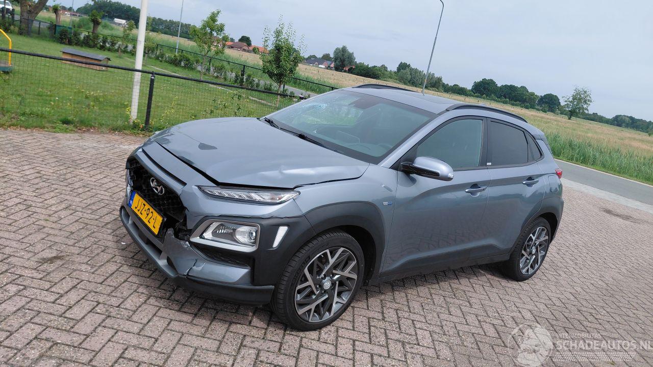 Hyundai Kona 1.6 hybrid  77kw navi