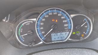 Toyota Yaris 1.5 hybrid  navi clima picture 8