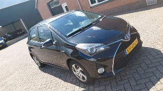 Damaged car Toyota Yaris 1.5 hybrid  navi clima 2016/9