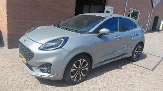 damaged passenger cars Ford Puma 1.0 hybrid  125pk  titanium   navi 2021/7