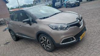 uszkodzony samochody osobowe Renault Captur 1.2 tce 88kw   navi clima  automaat 2014/11