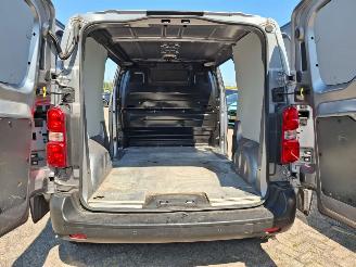 Opel Vivaro 1.5cdti  102pk  lang    navi clima picture 9