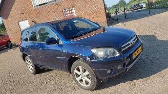 Toyota Rav-4 2.0 vtti  152pk  automaat  4x4 picture 8