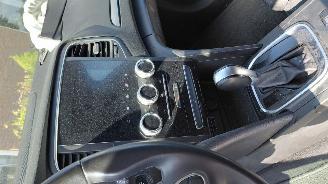 Coche accidentado Renault Mégane 1.3 tce  103kw  automaat   140pk  navi clima 2022/1