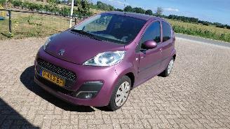 skadebil auto Peugeot 107 1.0i 5drs airco 2014/5