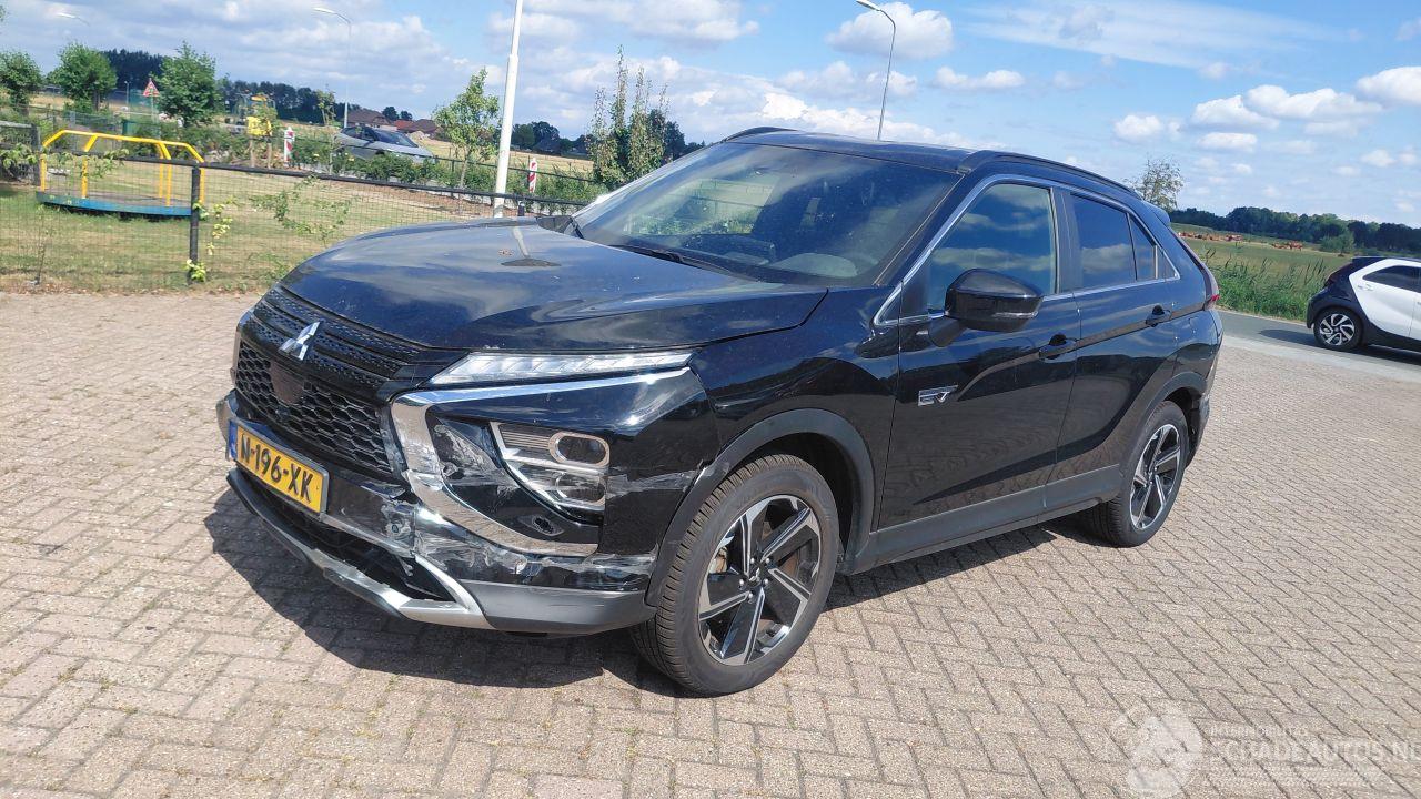 Mitsubishi Eclipse Cross 2.4 phev  96pk navi clima