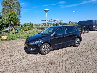 skadebil auto Volkswagen Polo 1.0i 70kw 5drs airco 2017/1