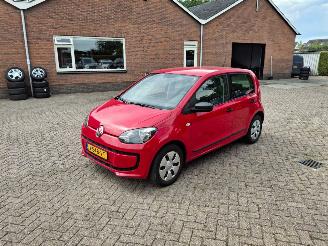 damaged passenger cars Volkswagen Up! 1.0i 5der airco 2013/10