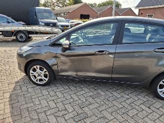 Ford Fiesta 1.0 i  80pk  ultimate 5drs picture 3