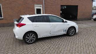 Toyota Auris 1.8 hybrid   73kw pano  navi clima picture 2