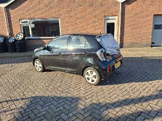 Coche accidentado Kia Picanto 1.0 cvvt  69pk 5drs airco 2016/8