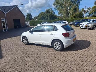 Coche accidentado Volkswagen Polo 1.0 tsi   95pk navi beats  airco 2018/10
