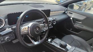 Mercedes Cla-klasse 200 amg line 163pk  navi clima picture 9