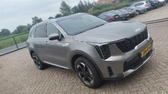 Schadeauto Kia Sorento 1.6 tgdi plug in 4wd  7 persoon  navi leer 2026/2