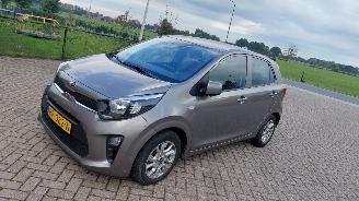 Auto incidentate Kia Picanto 1.0 cvvt navigator plus line    airco 2018/3