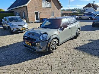 Mini Cooper 2.0i 184pk  works uitvoering  navi leer picture 3