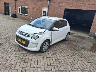 Vaurioauto  passenger cars Citroën C1 1.0 vti  72pk  5drs airco 2021/10