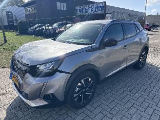 Avarii autoturisme Peugeot 2008 1.2 PACK AUTOMAAT 16445 KM 1e EIGENAAR 2022  8999 EURO VAST 2022/4