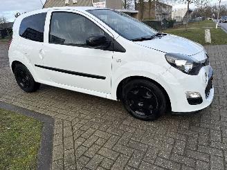 Renault Twingo 1.2-16V COLLECTION AIRCO LICHTE SCHADE! 68540 KM 2013 3100 EURO picture 5