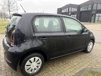 Volkswagen Up! 1.0 BLEUMOTION LICHTE SCHADE! 151000 KM BOUWJAAR 2019 5250 EURO picture 5