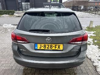 Opel Astra 1.4 TURBO BUSINESS EXCUTIVE LICHTE SCHADE! BOUWJAAR 2017 5350 picture 4