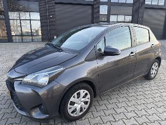 uszkodzony samochody osobowe Toyota Yaris 1.5 VVT-i EXECUTIVE LICHTE SCHADE! BOUWJAAR 2018 127078 6150 VAST 2018/3