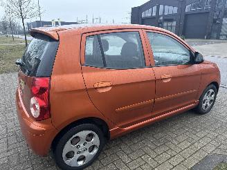 Kia Picanto 1.0 X-ECUTIVE ZEER MOOI LUXE BOUWJAAR 2009 PRIJS IS VAST 1500 picture 5