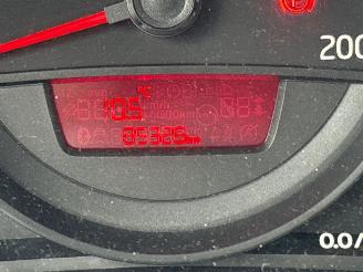 Volkswagen Up! 1.0 BLEUMOTION LICHTE SCHADE! BOUWJAAR 2015  85000 KM 4400 VAST picture 10