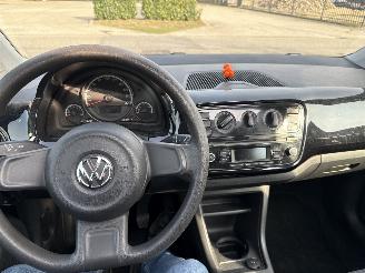 Volkswagen Up! 1.0 TAKE UP! SCHERMSCHADE! 253000 KM VASTE PRIJS 2999 EURO picture 13